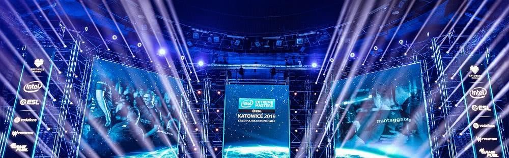  电竞退役选手转型，多领域发展开启人生新篇章