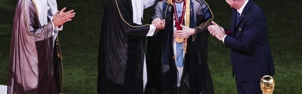  梅西领衔阿根廷勇夺世界杯冠军