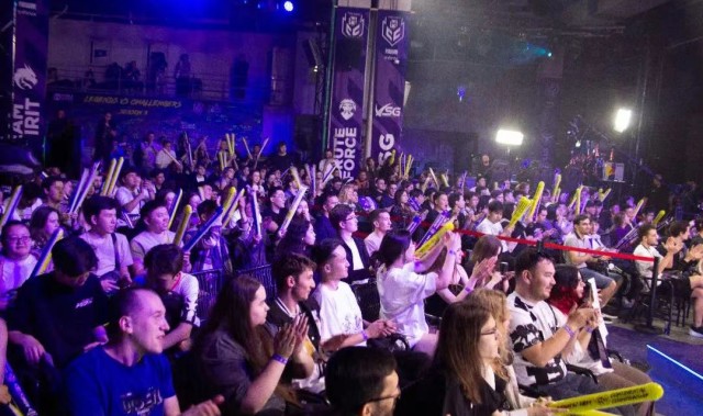  电竞文化出海传播中国竞技魅力  