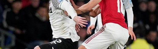  马纳里诺救五赛点创造本届最大冷门