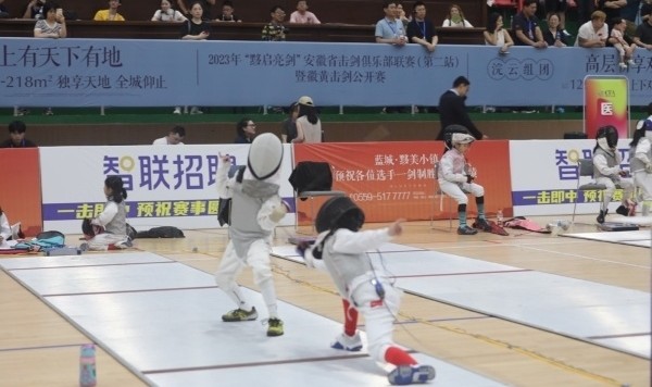  法网公开赛火热开赛，顶尖选手齐聚巴黎争锋  