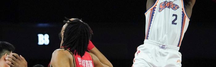  上海久事双外援合璧击败深圳马可波罗