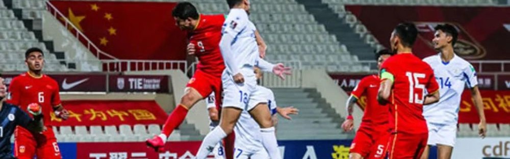  法国甲組足球聯賽呈现群雄逐鹿格局榜首多次易主