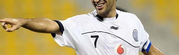  退役球星转型教练席，执教首秀备受瞩目