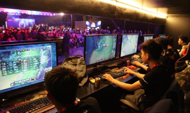  城市电竞争霸开战，全民参与热情高涨