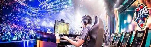  新生代选手闪耀赛场改写电竞格局