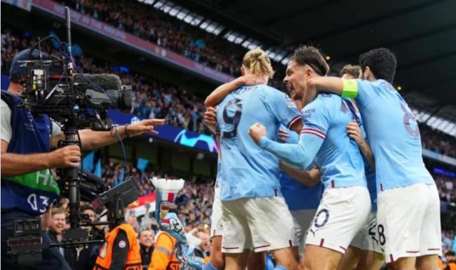  曼城横扫联赛创纪录，瓜帅战术显威力