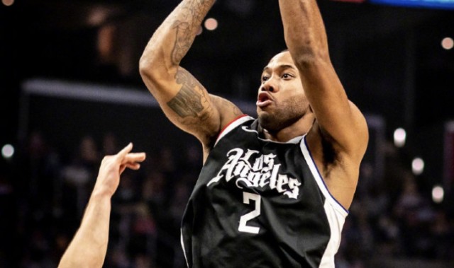  独行侠东契奇妙传引领进攻高潮