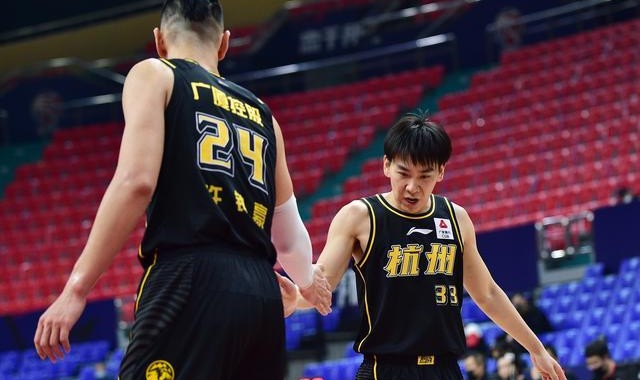  老将焕发第二春，经验助力球队稳居前列  