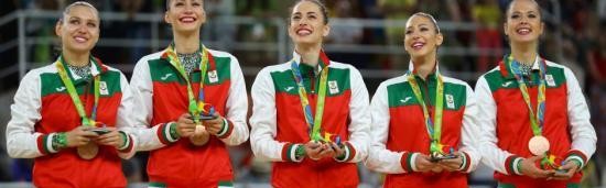  布斯塔红土专家，布宜诺斯艾利斯站成功卫冕