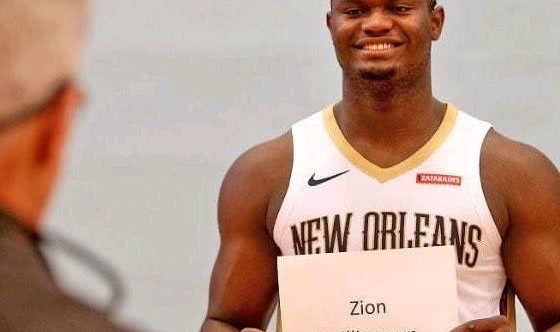  锡安威廉姆斯暴扣，鹈鹕主场击退开拓者队