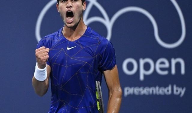  阿尔卡拉斯强势突围，新生代统治罗兰加洛斯