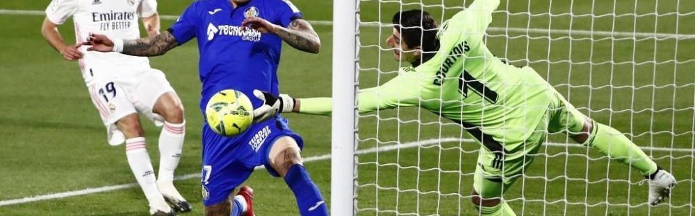  门将神扑力保城门，零封对手收获赞誉