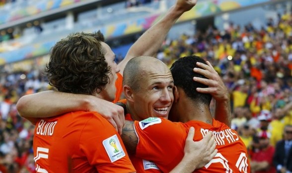  补时阶段连入两球，逆转好戏惊艳全场