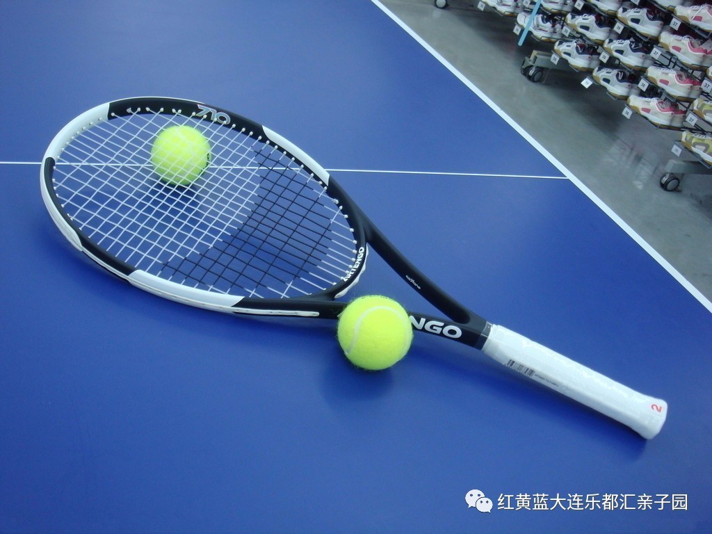  智能发球机器人亮相巡回赛，陪练效率提升三倍