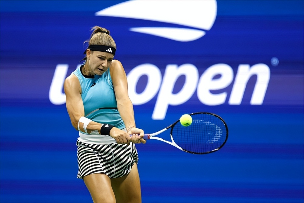  郑钦文强势晋级法网女单四强