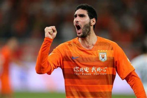  足坛名宿执教青年军，青训体系结出硕果